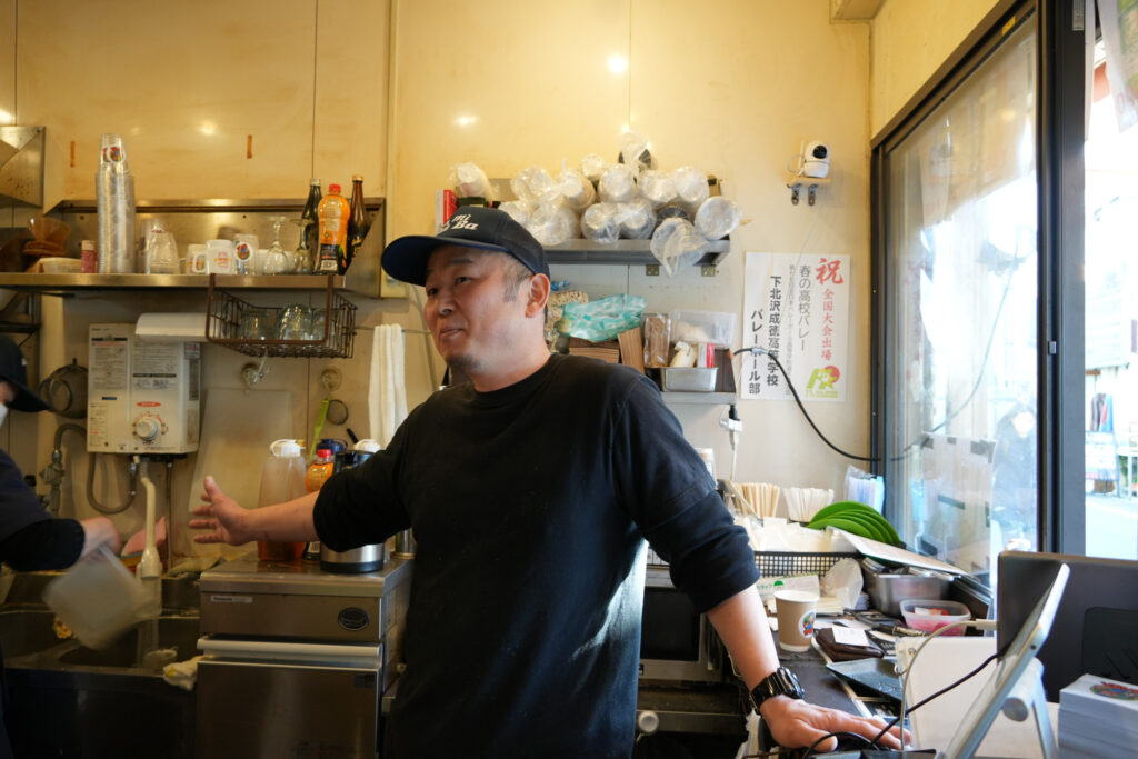 バインミーバーバーの店長・多和さん