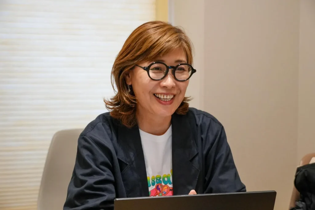 日本での販売を行う相川さん①