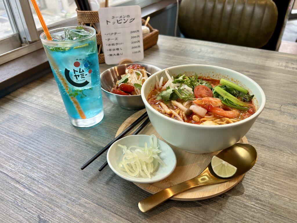 トムヤミーさんのトムヤムラーメンとその他メニュー