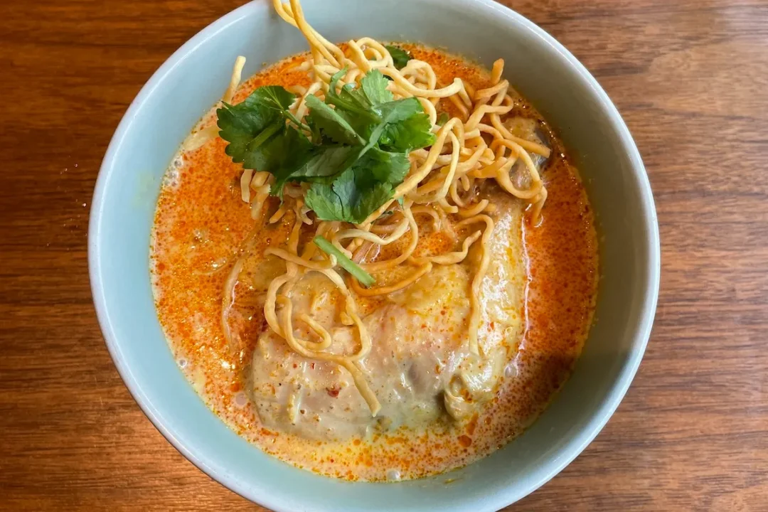 ニューチェンマイのカオソイ ニューチェンマイのカオソイ