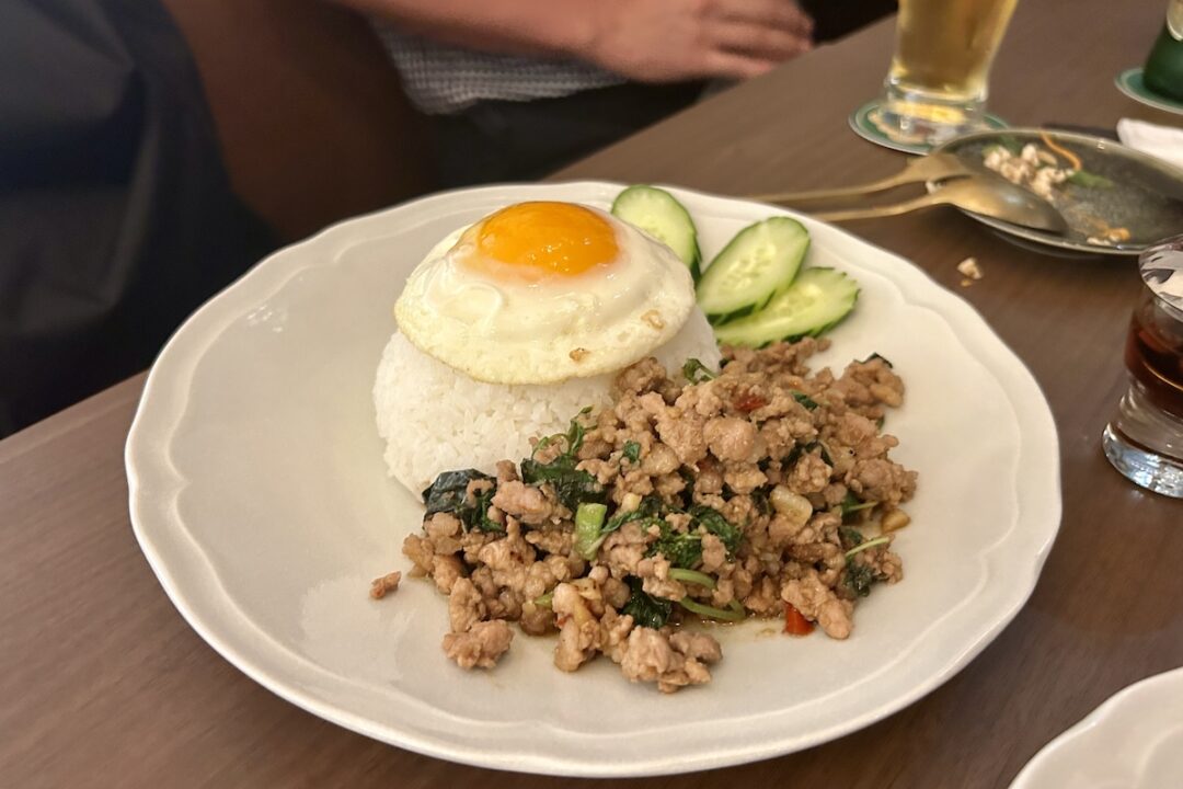 Butterfly Pea 中目黒の豚挽き肉のガパオ