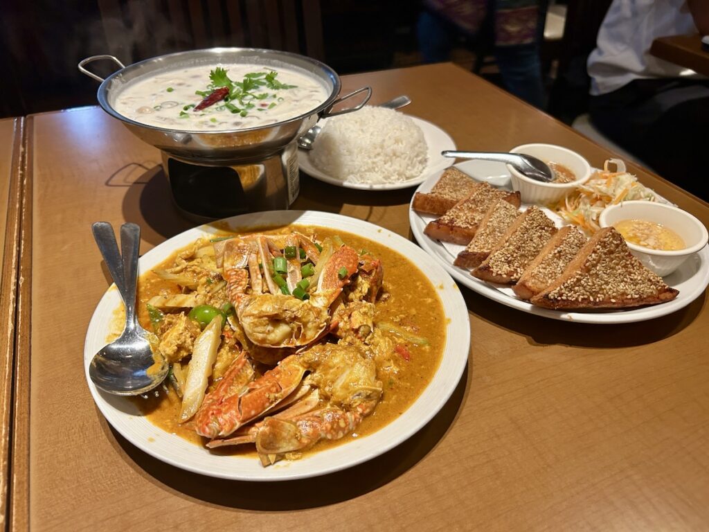 ソムオー 新大久保店で注文したディナー料理