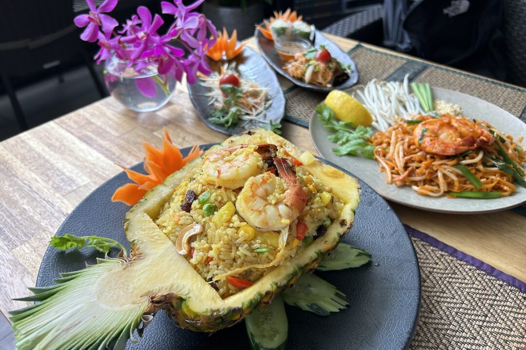 Asiatique 銀座店のカオパット・サパロット