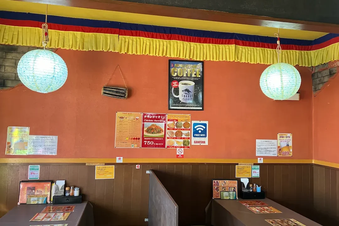 ガネーシャの店内