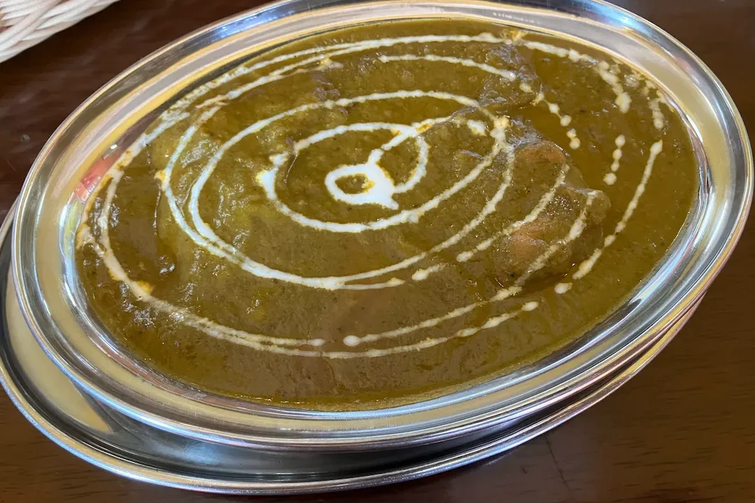 ガネーシャのほうれん草チキンカレー