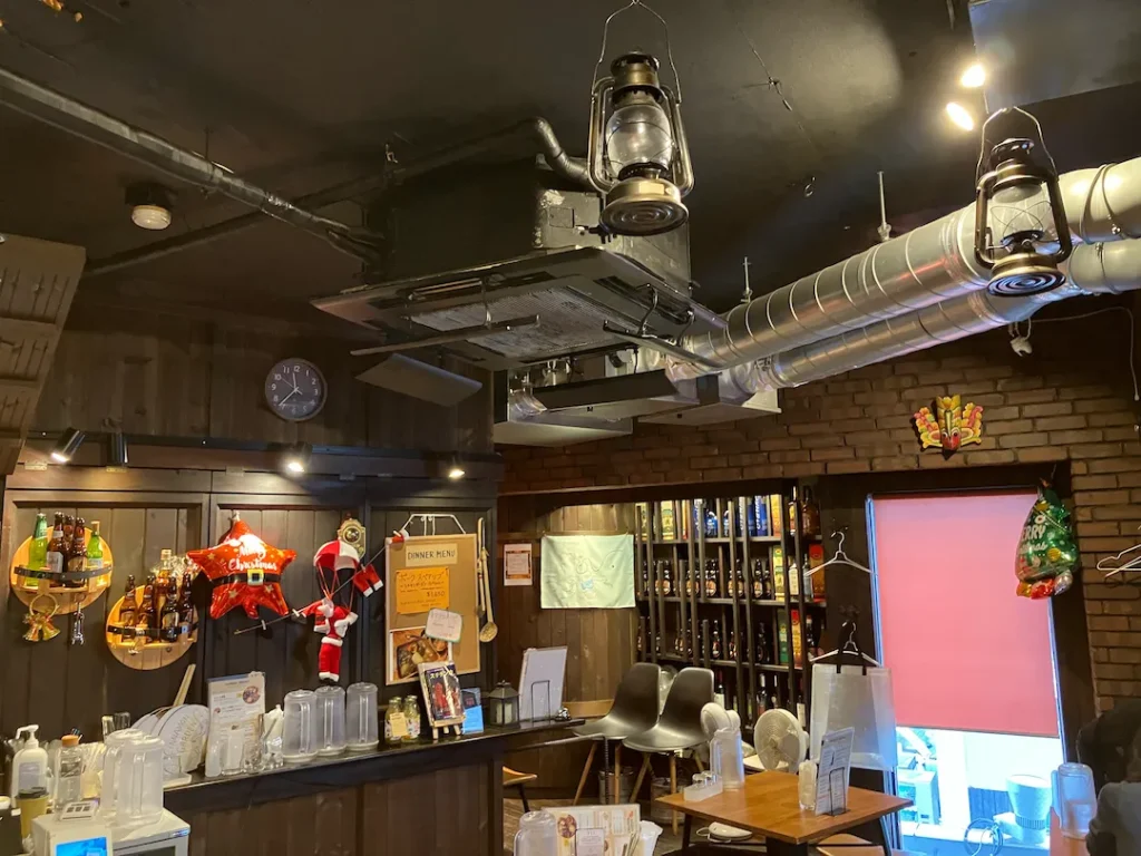 シナモンガーデン 関内店の店内