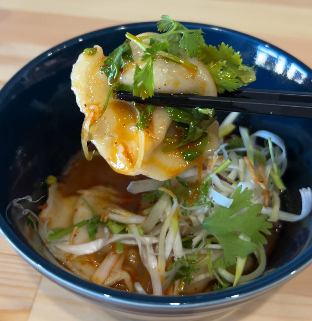 トムヤミーの名物トムヤム水餃子②