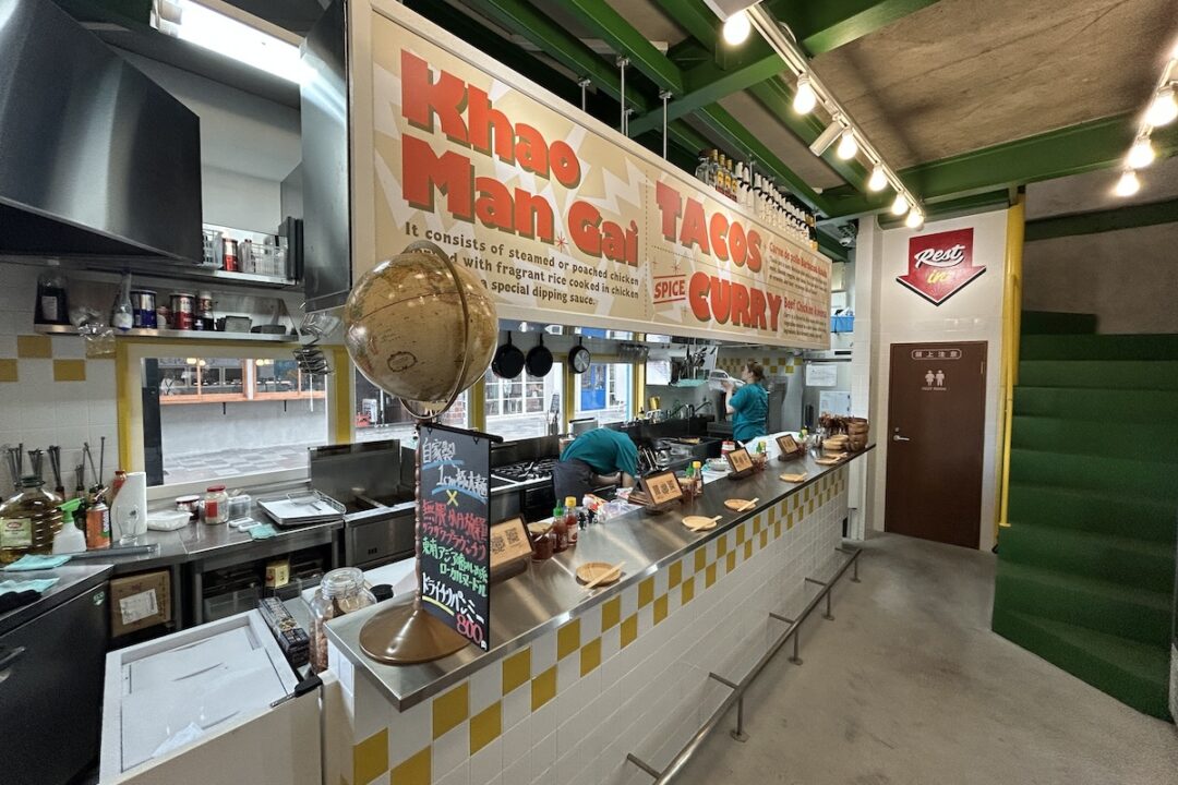シャララ食堂の内観（1階）