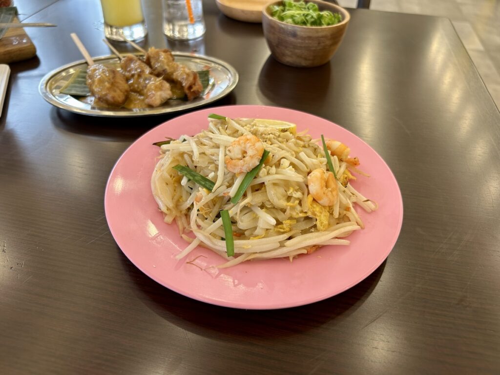 シャララ食堂のパッタイ