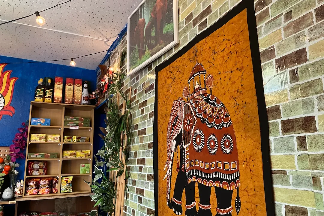 Aki Foods Sri Lankan Restaurantの内観