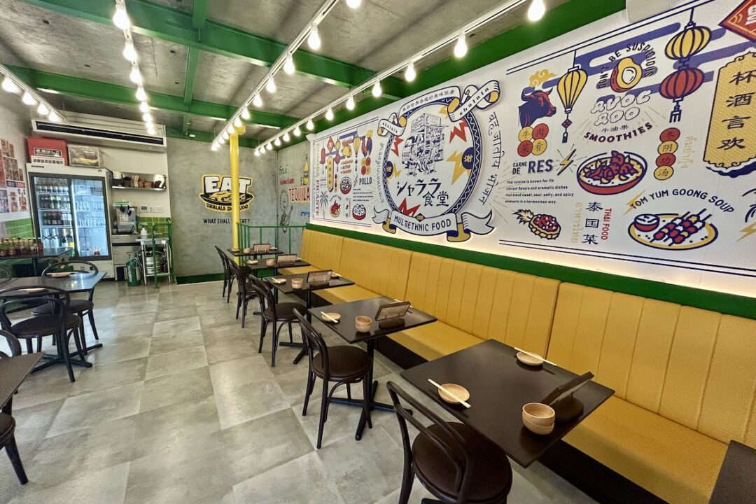 シャララ食堂の内観（2階）