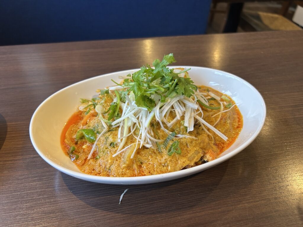 Tha Changのプーパッポンカレー